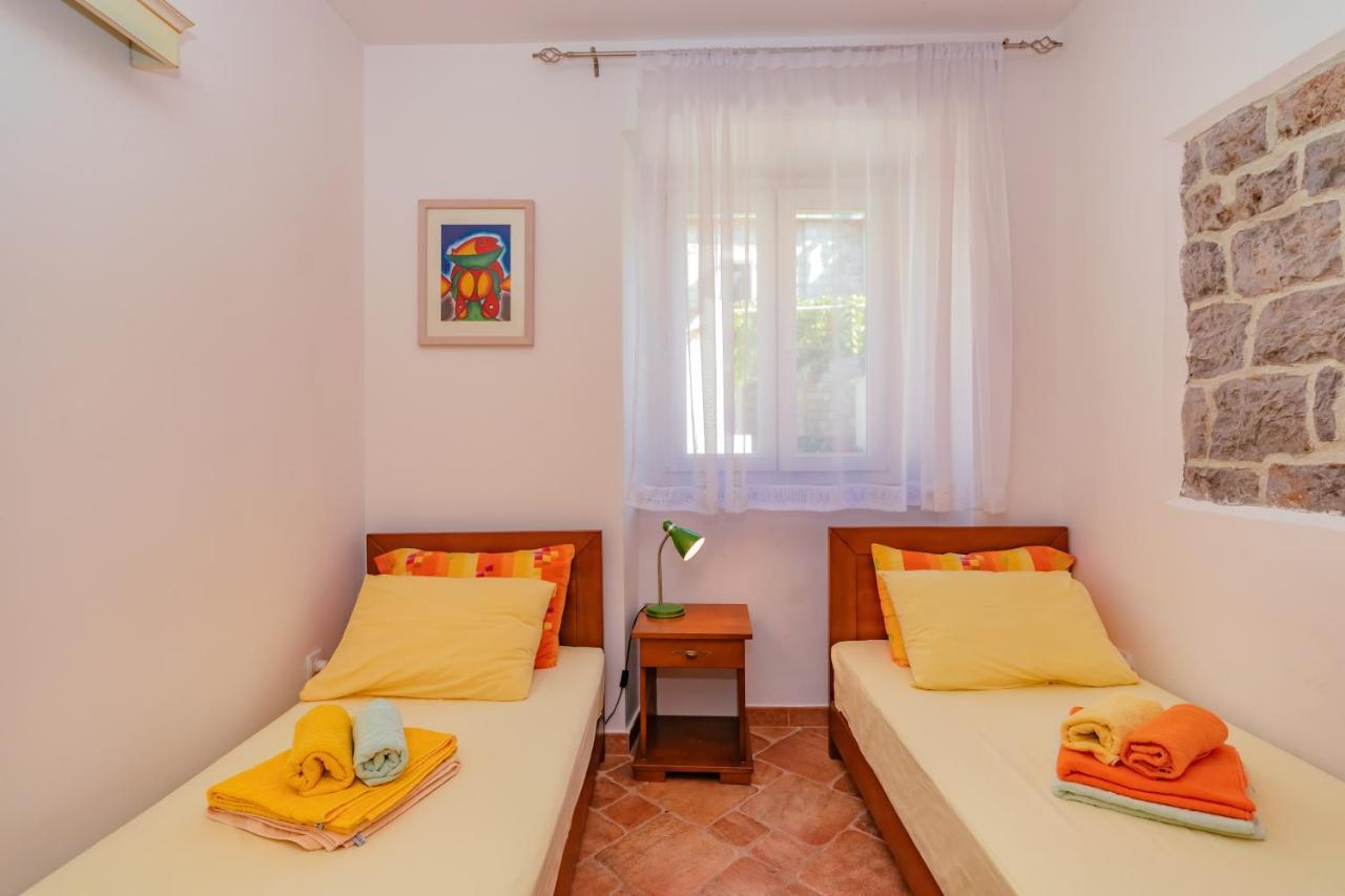 Apartments Bigovo Veljic تيفات المظهر الخارجي الصورة